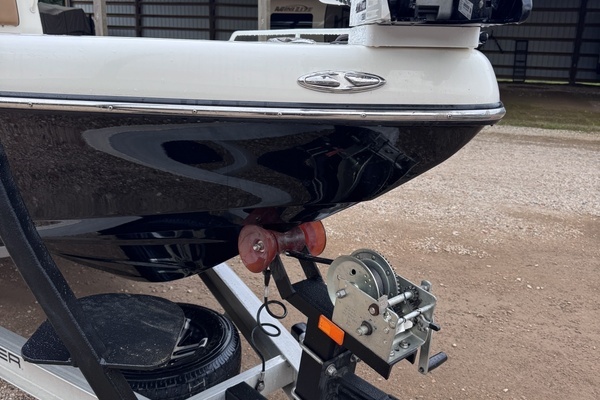 Photo of the 2023 Skeeter SX2350
