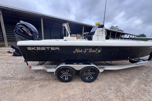 Photo of the 2023 Skeeter SX2350
