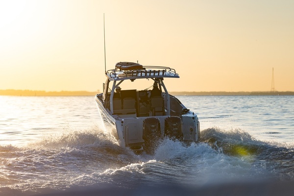 Solara 310 CW Yacht For Sale