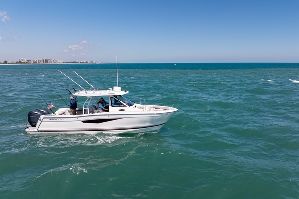 Solara 310 CW Yacht For Sale