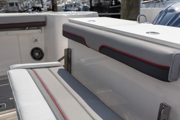 Solara 310 CW Yacht For Sale