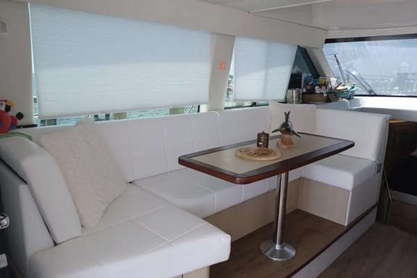 42ft Regal Yacht For Sale