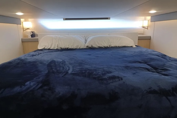 42ft Regal Yacht For Sale