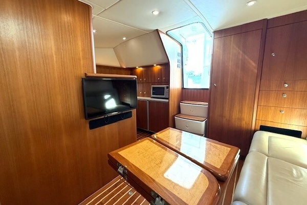 2007 Tiara Yachts 42