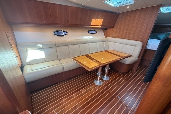 2007 Tiara Yachts 42