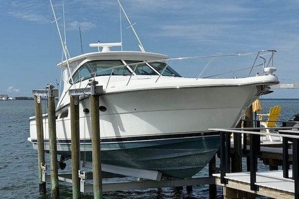 2007 Tiara Yachts 42
