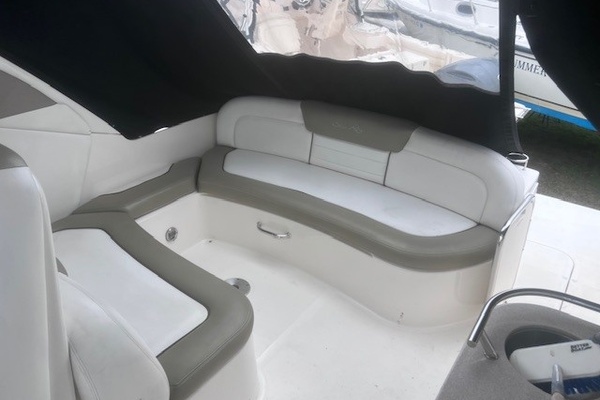 GAELIC STORM 31ft Sea Ray Yacht For Sale