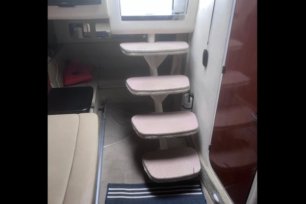 GAELIC STORM 31ft Sea Ray Yacht For Sale