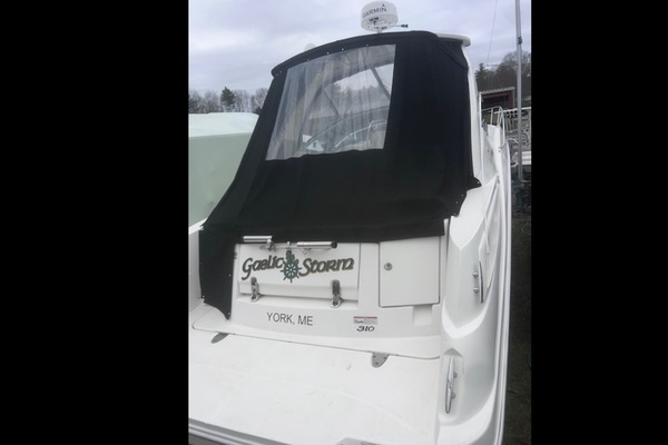 GAELIC STORM 31ft Sea Ray Yacht For Sale