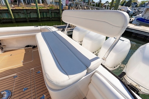 2010 Intrepid 47