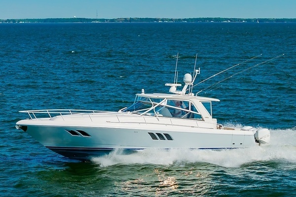 2010 Intrepid 47