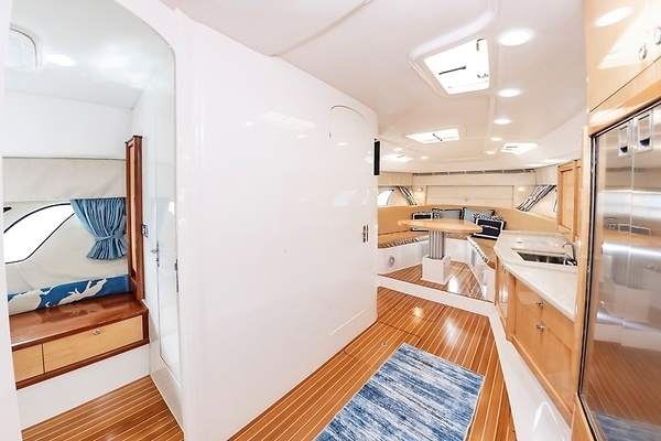 2010 Intrepid 47