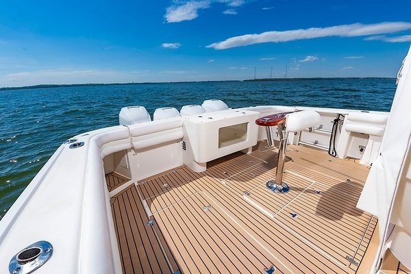 2010 Intrepid 47