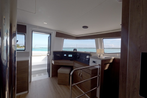 Bali 4.4 Yacht For Sale