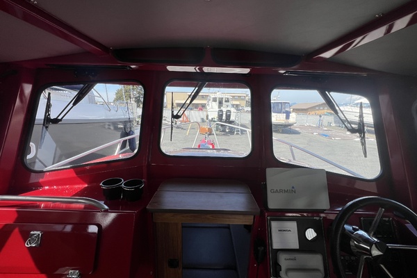24ft Hewescraft Yacht For Sale