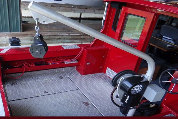 24ft Hewescraft Yacht For Sale