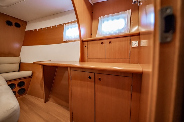 43ft Lagoon Yacht For Sale