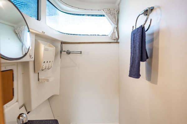 43ft Lagoon Yacht For Sale
