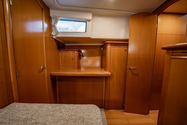 Lagoon Power 43 Yacht For Sale