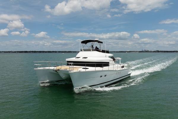 2005 Lagoon 43