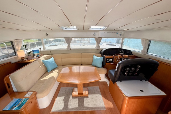 43ft Lagoon Yacht For Sale