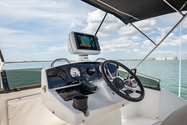 Lagoon Power 43 Yacht For Sale
