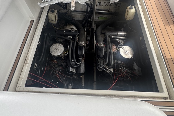 Itza Wrap 35ft Trojan Yacht For Sale