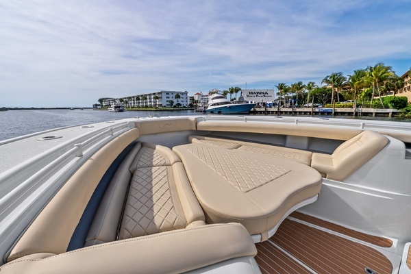 2024 Yellowfin 54