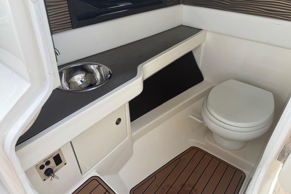 2017 Sea Ray 31