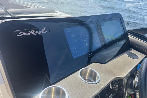 2017 Sea Ray 31