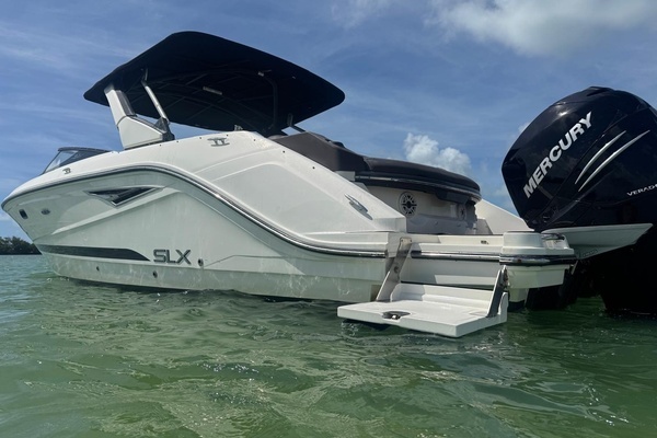 2017 Sea Ray 31