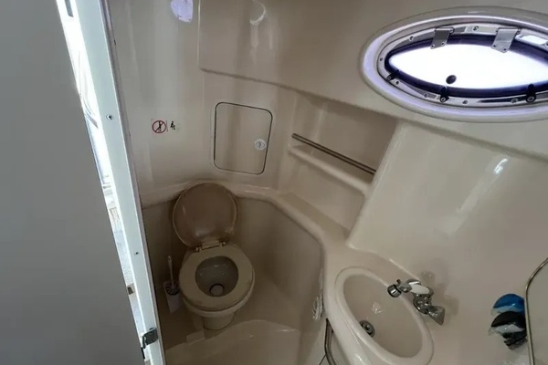 1999 Sea Ray SUNDANCER 310 31ft Sea Ray Yacht For Sale