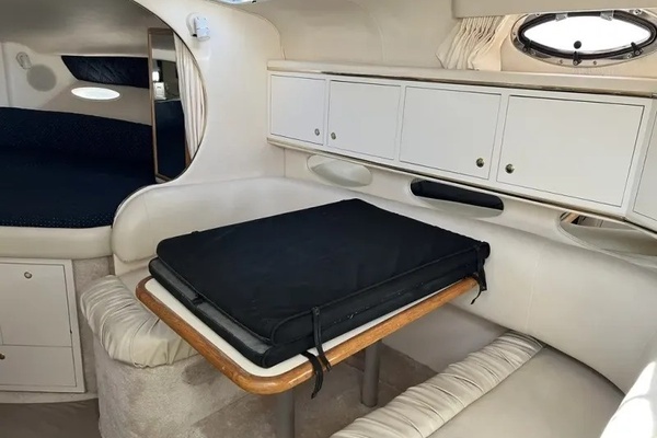 1999 Sea Ray SUNDANCER 310 31ft Sea Ray Yacht For Sale