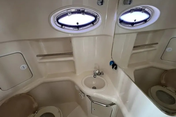 1999 Sea Ray SUNDANCER 310 31ft Sea Ray Yacht For Sale