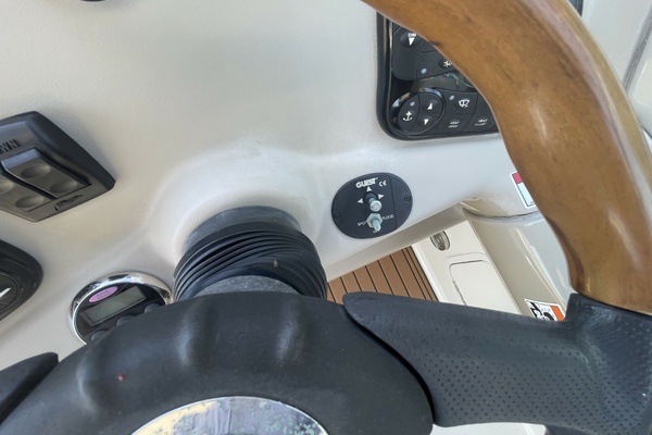 28ft Sea Ray Yacht For Sale