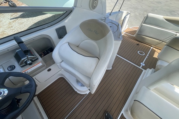 28ft Sea Ray Yacht For Sale