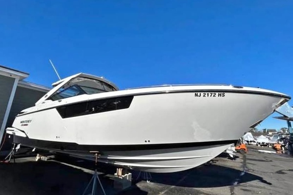 38-ft-Monterey-2021-385SE Super Express- Bayville New Jersey United States  yacht for sale