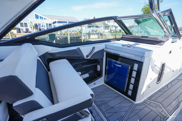 38ft Monterey Yacht For Sale