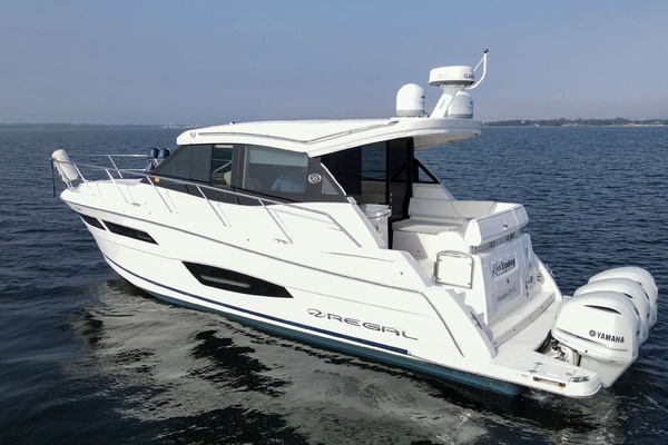 38ft Regal Yacht For Sale