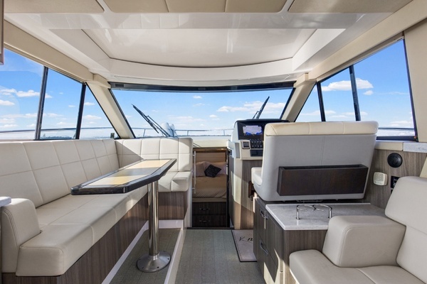 2020 Regal 38