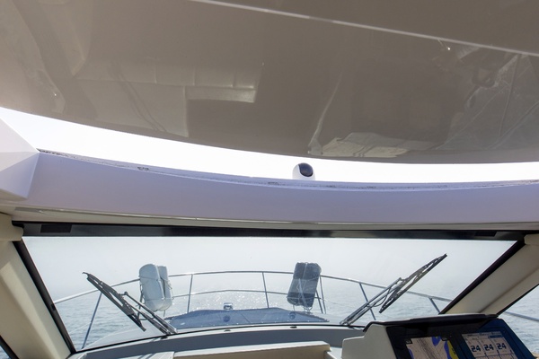 38ft Regal Yacht For Sale
