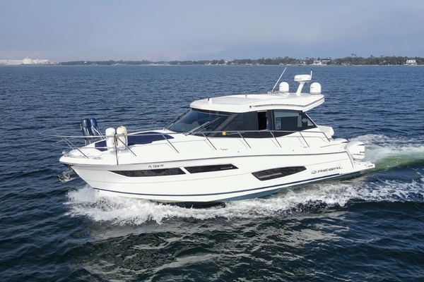 38ft Regal Yacht For Sale