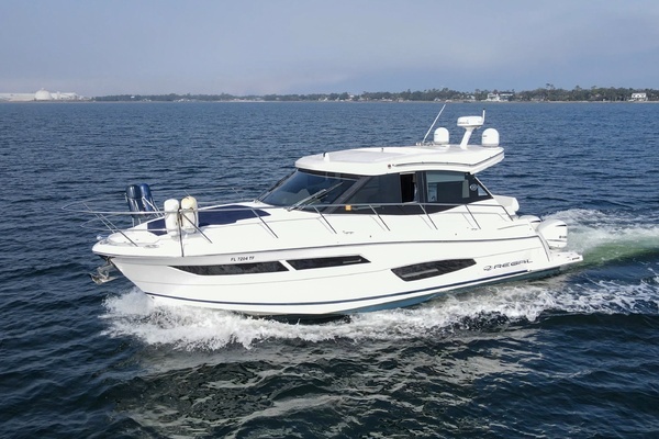 2020 Regal 38