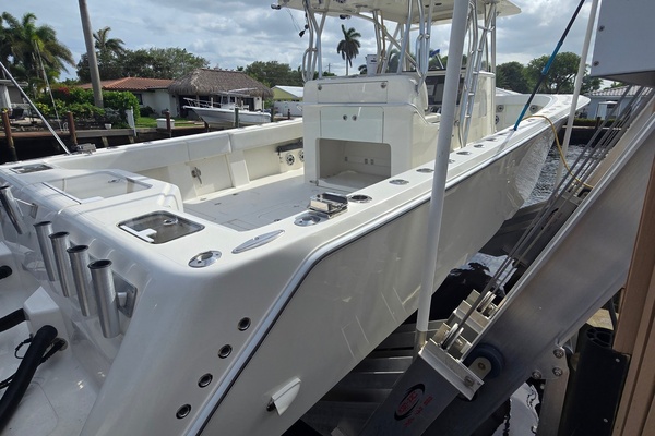 39ft SeaVee Yacht For Sale