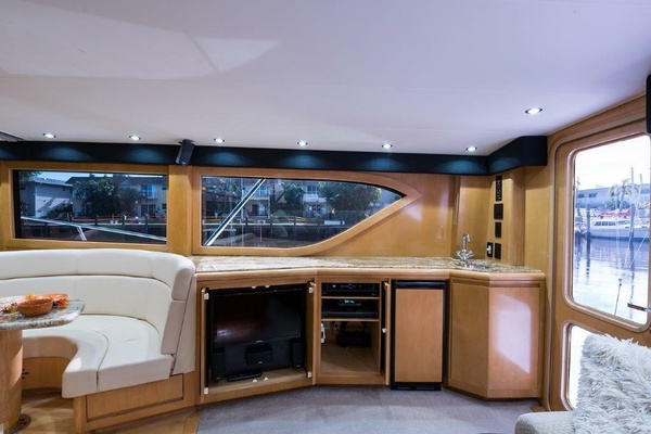 Hatteras 60 SALT RUSH - Salon