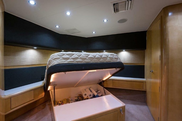 Hatteras 60 SALT RUSH - Master Stateroom
