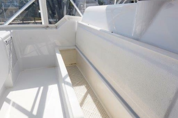 Hatteras 60 SALT RUSH - Flybridge Seating 