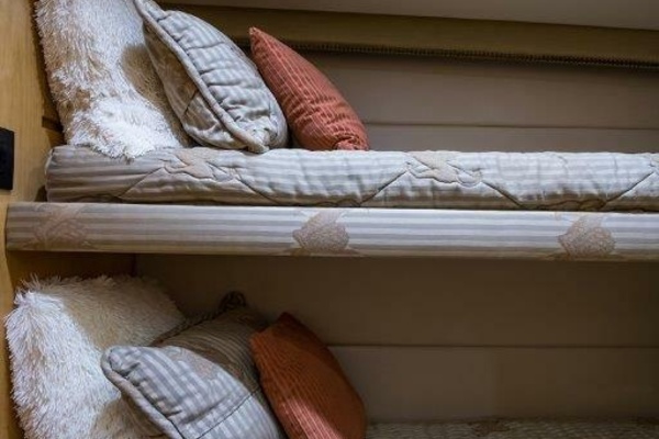 Hatteras 60 SALT RUSH - Guest Bunk Cabin