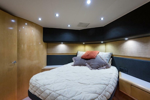 Hatteras 60 SALT RUSH - Master Stateroom