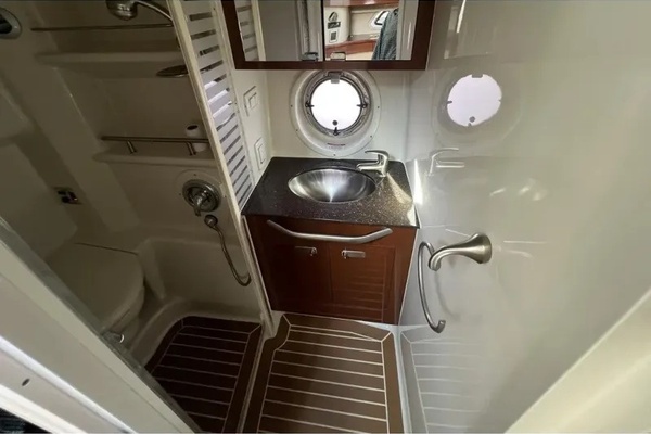 2012 Sea Ray 370 SUNDANCER 38ft Sea Ray Yacht For Sale